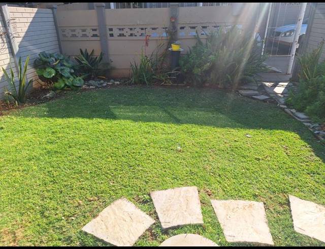 2 BEDROOM DUPLEX FOR SALE IN ADAMAYVIEW